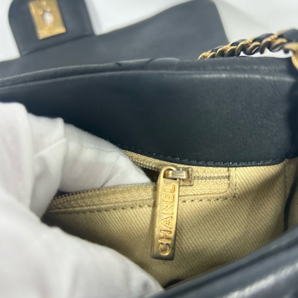 Chanel Chic Quilted Flap Bag - Picture 13 of 16